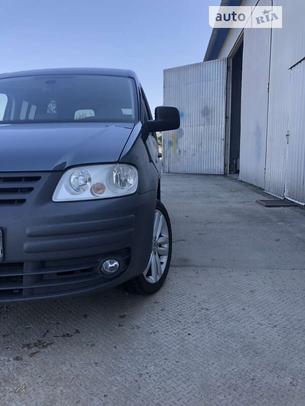 Volkswagen Caddy (2008)