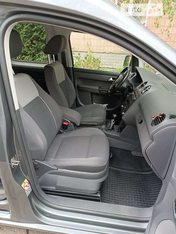 Volkswagen Caddy (2011)