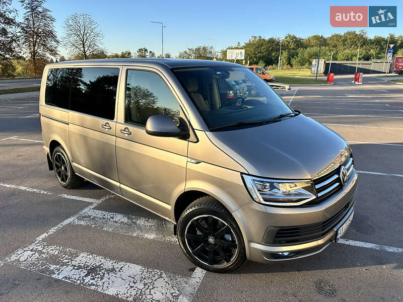 Volkswagen Caravelle (2015)