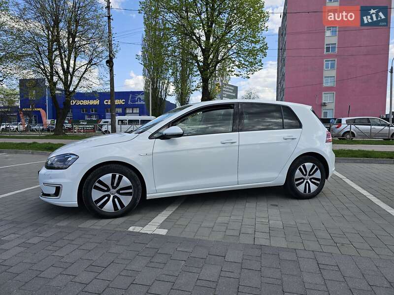 Volkswagen E-golf (2016)