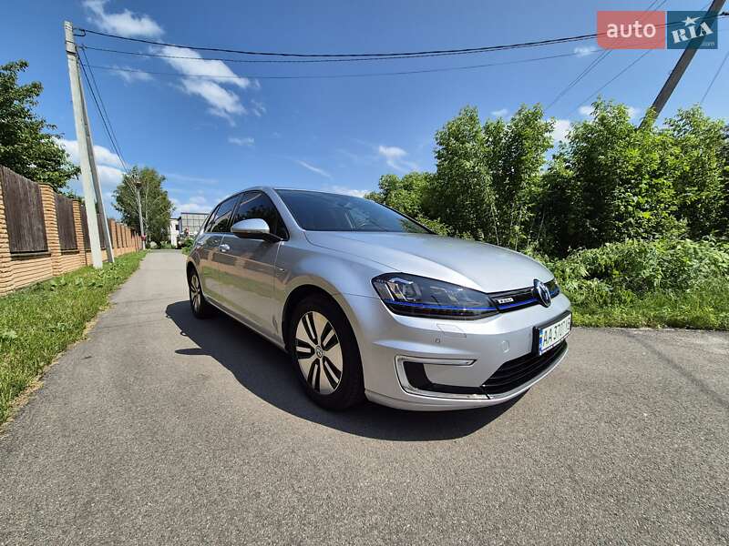 Volkswagen E-golf (2016)