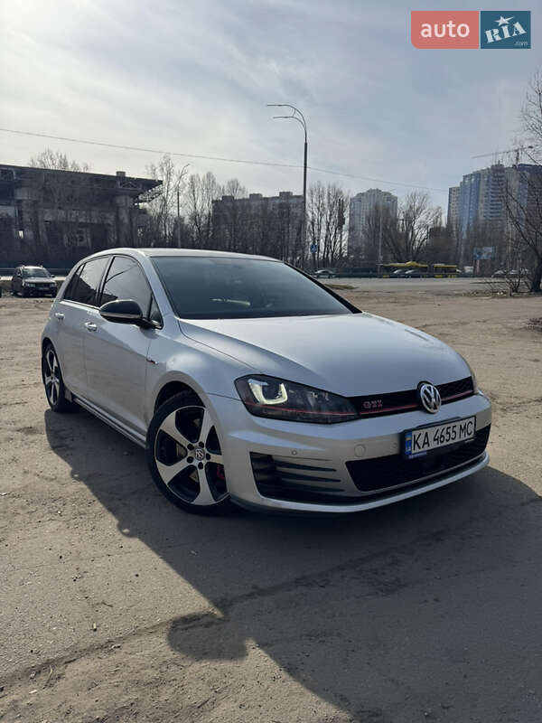 Volkswagen Golf gti (2017)