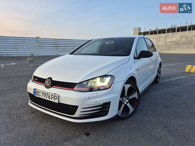 Volkswagen Golf gti (2015)
