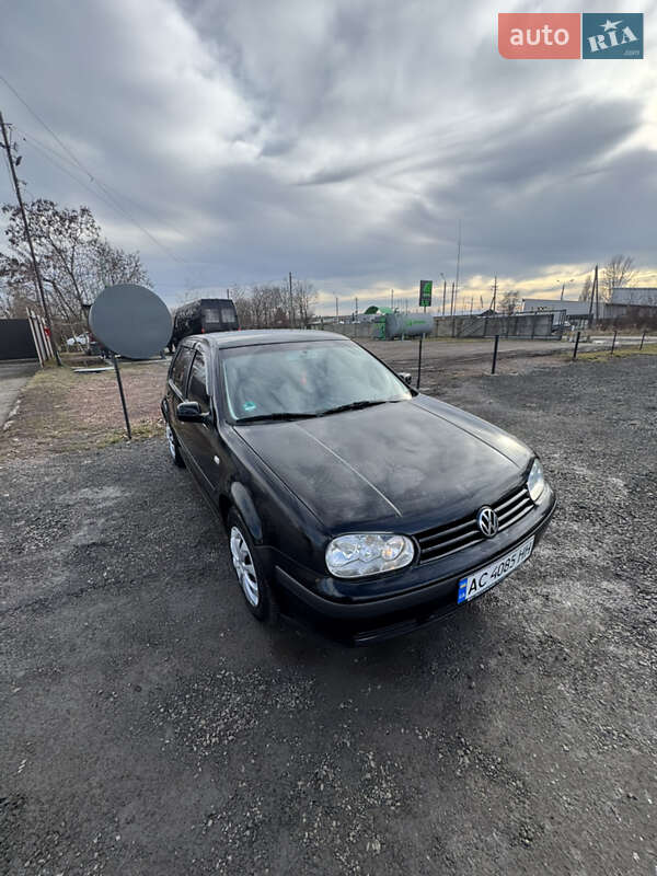 Volkswagen Golf (2001)