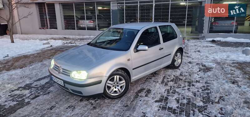 Volkswagen Golf (1998)