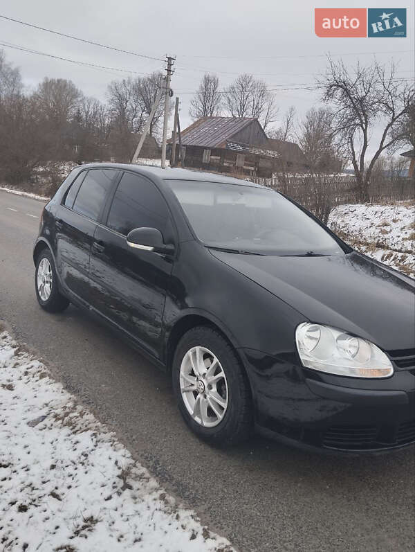 Volkswagen Golf (2004)