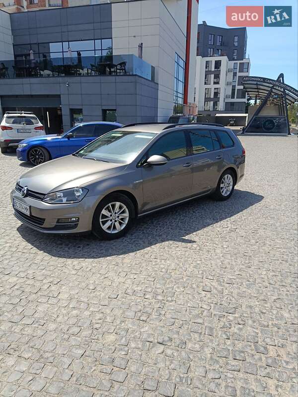 Volkswagen Golf (2016)