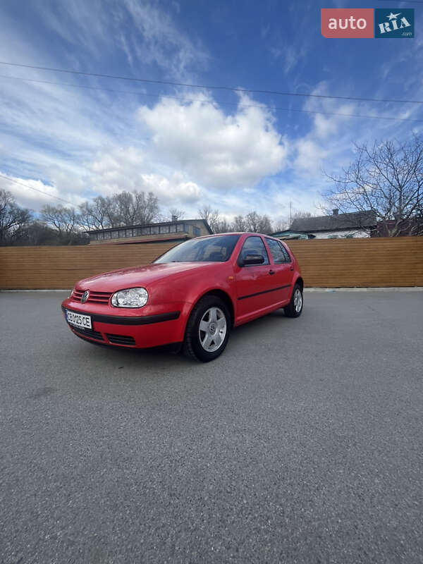 Volkswagen Golf (1999)