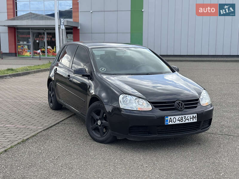 Volkswagen Golf (2004)