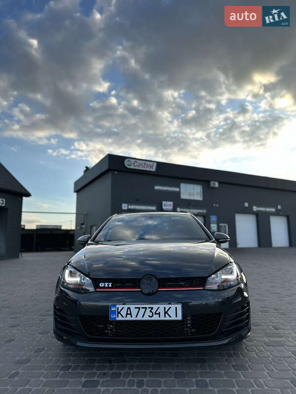 Volkswagen Golf (2016)