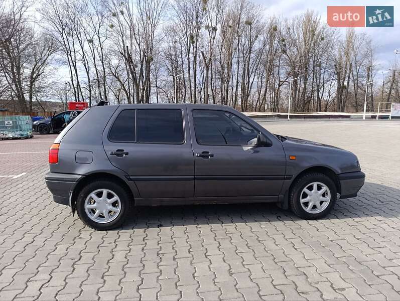 Volkswagen Golf (1993)