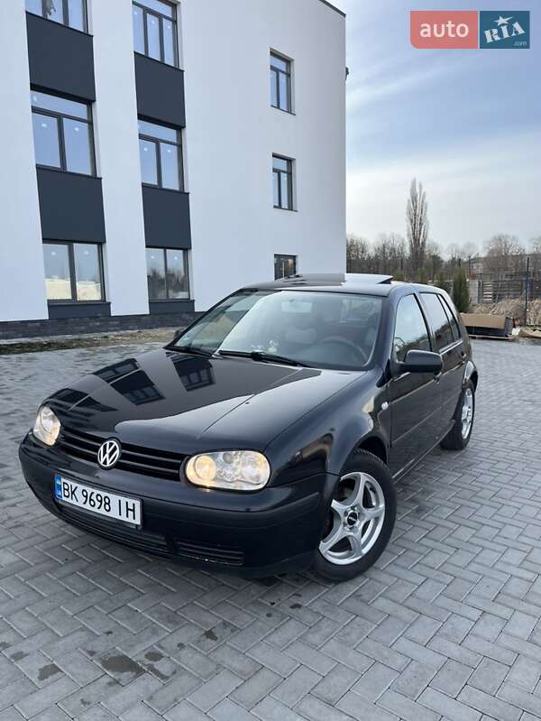 Volkswagen Golf (2001)