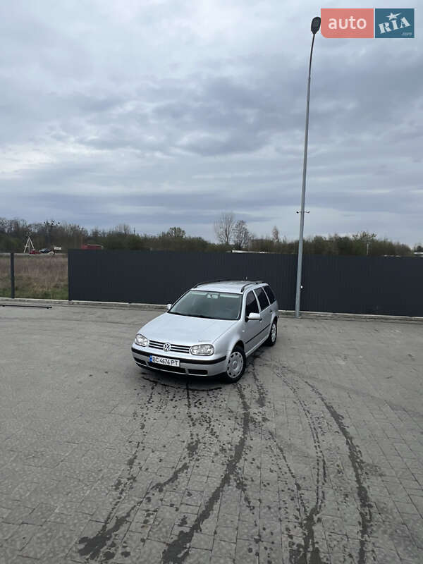 Volkswagen Golf (2001)