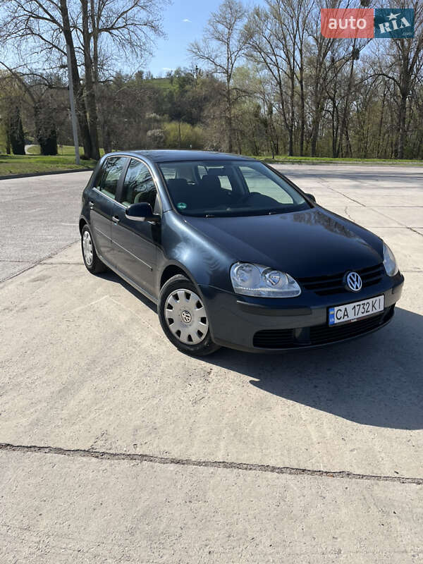 Volkswagen Golf (2008)