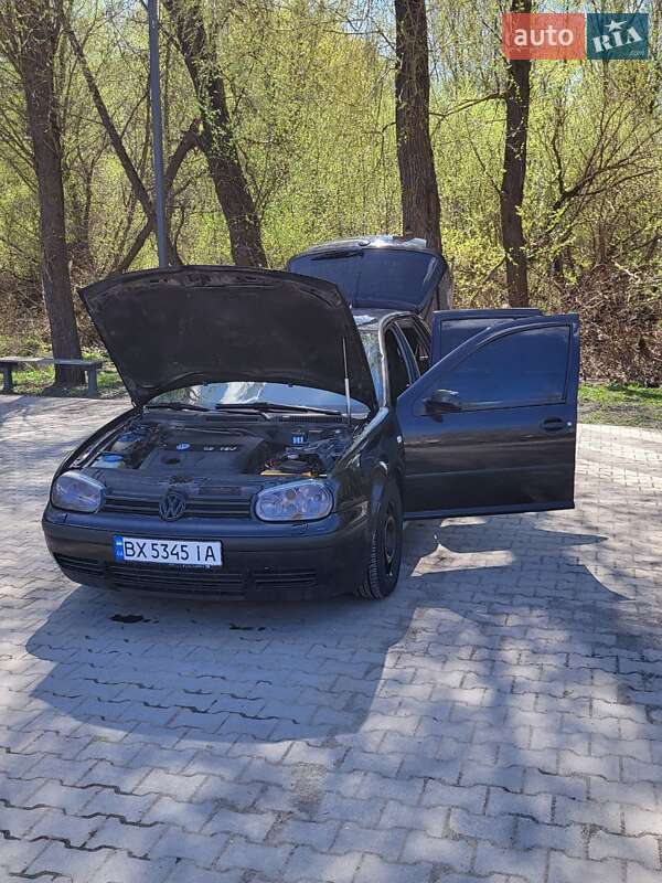 Volkswagen Golf (2001)