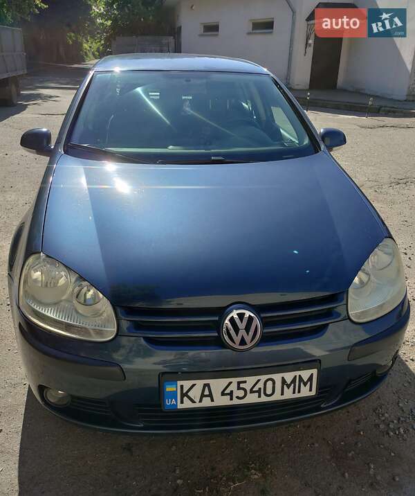 Volkswagen Golf (2005)