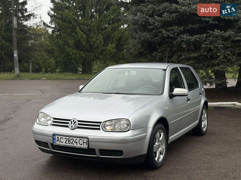 Volkswagen Golf (2002)
