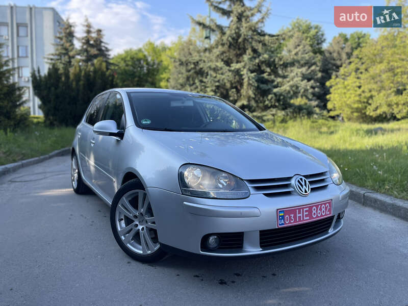 Volkswagen Golf (2005)