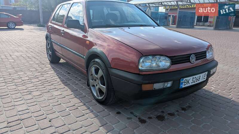 Volkswagen Golf (1993)