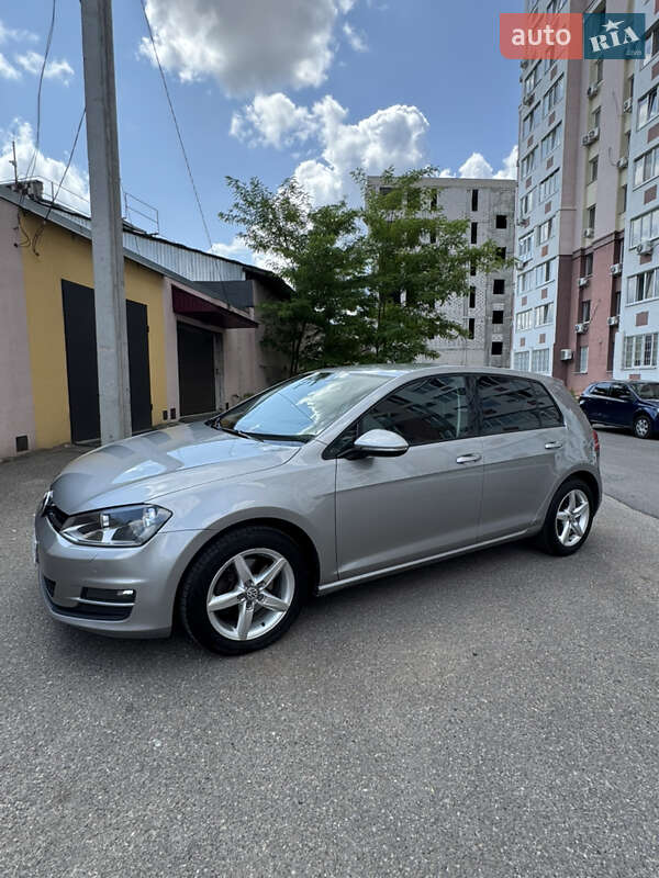 Volkswagen Golf (2013)
