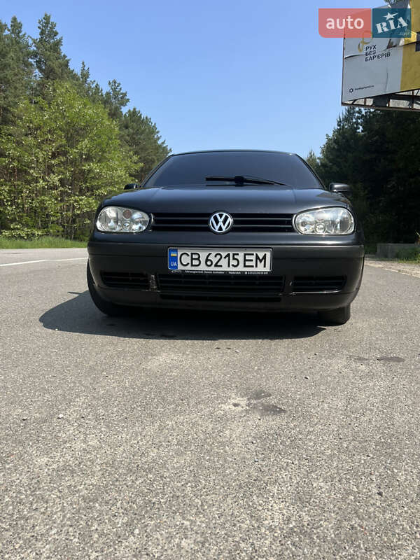 Volkswagen Golf (2002)