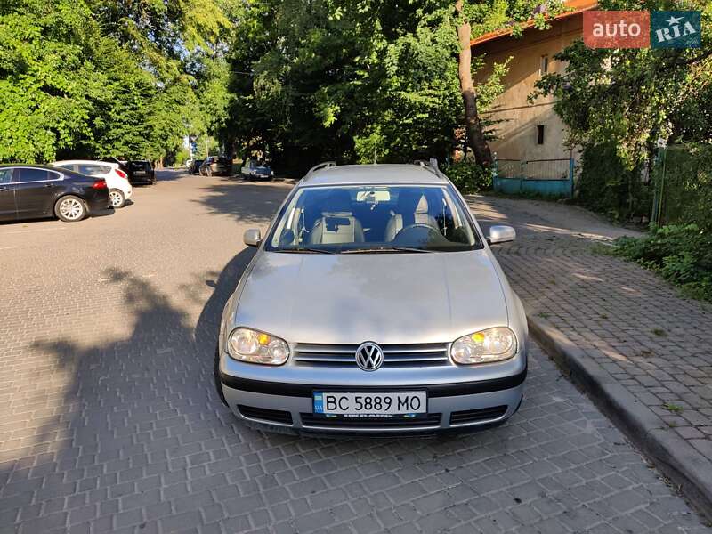 Volkswagen Golf (2001)