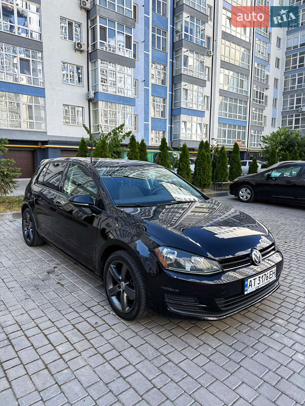 Volkswagen Golf (2017)