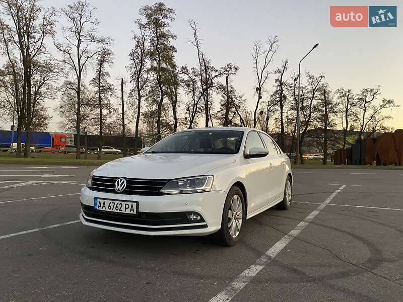 Volkswagen Jetta (2016)
