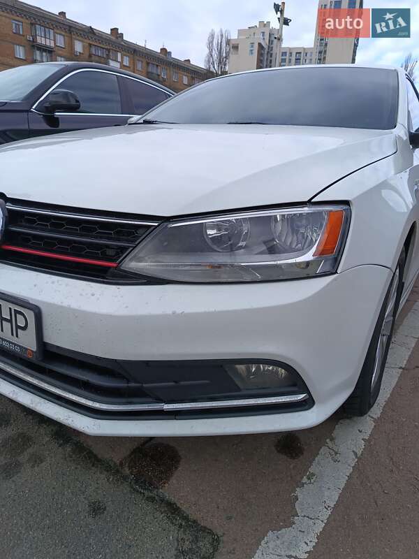 Volkswagen Jetta (2014)