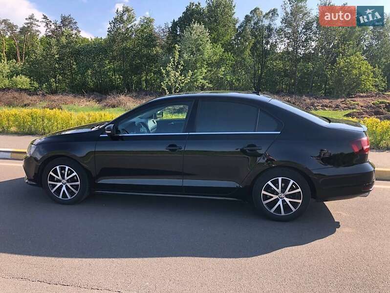 Volkswagen Jetta (2017)