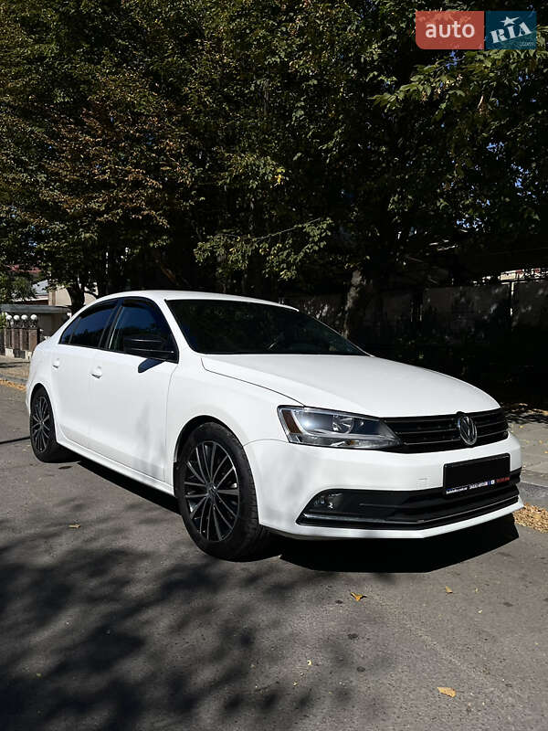 Volkswagen Jetta (2015)