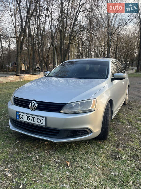 Volkswagen Jetta (2012)