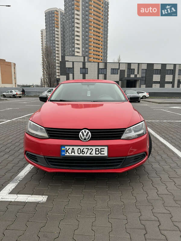 Volkswagen Jetta (2014)