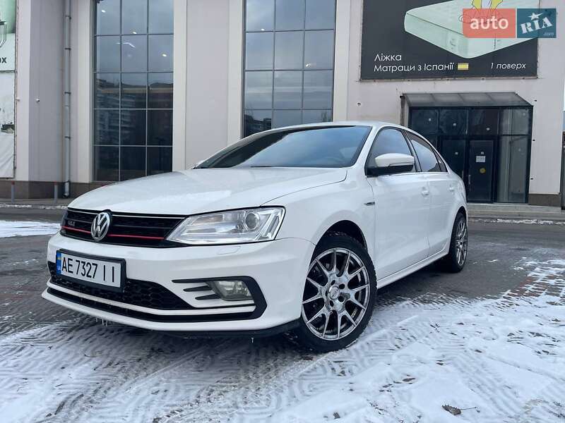 Volkswagen Jetta (2012)