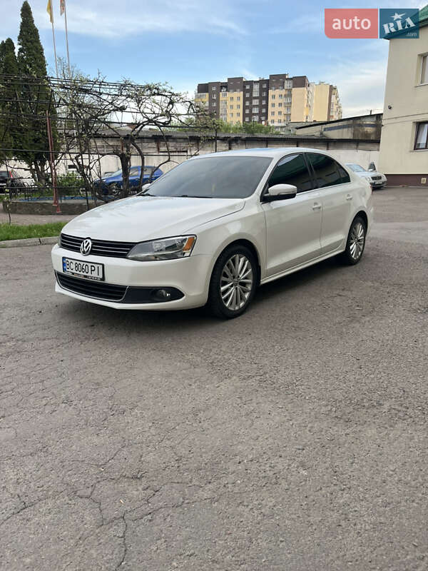 Volkswagen Jetta (2012)