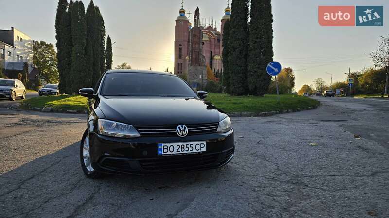 Volkswagen Jetta (2011)