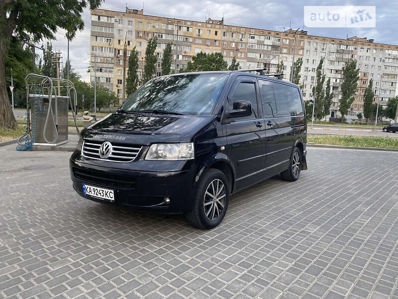Volkswagen Multivan 2.5 tdi (2008)
