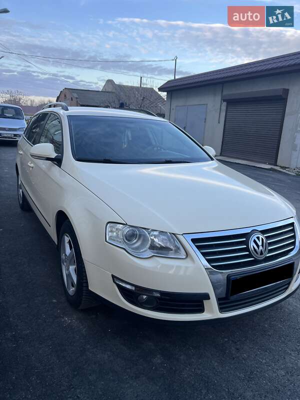 Volkswagen Passat (2010)