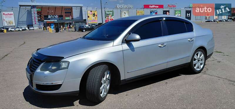 Volkswagen Passat (2005)