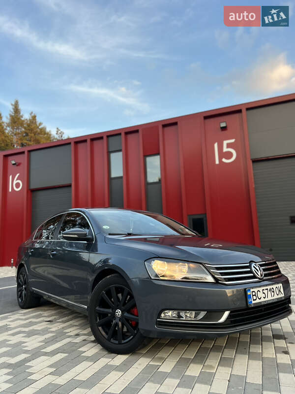 Volkswagen Passat (2012)