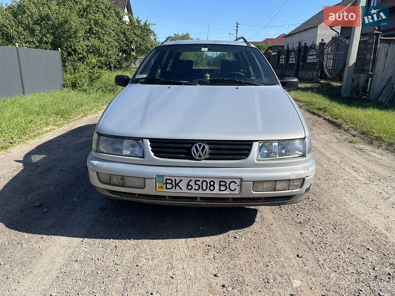 Volkswagen Passat (1994)