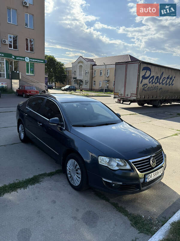 Volkswagen Passat (2006)
