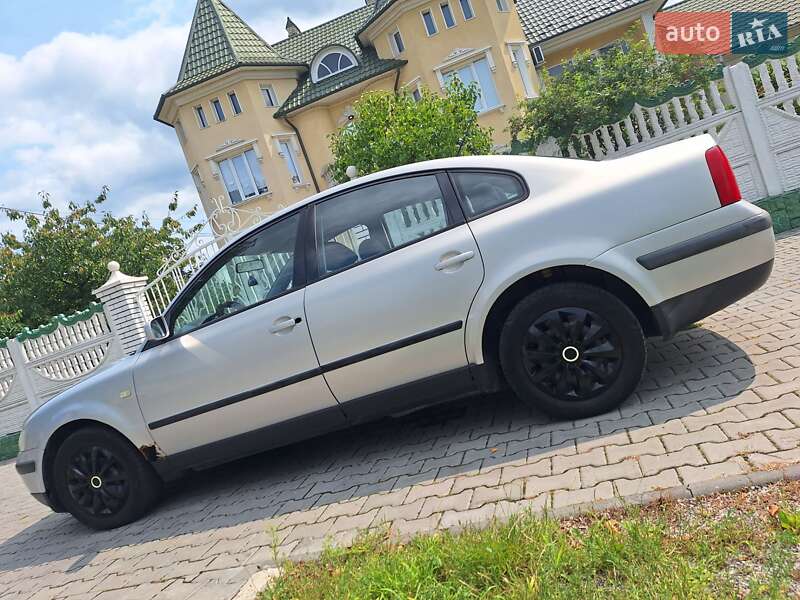 Volkswagen Passat (1998)
