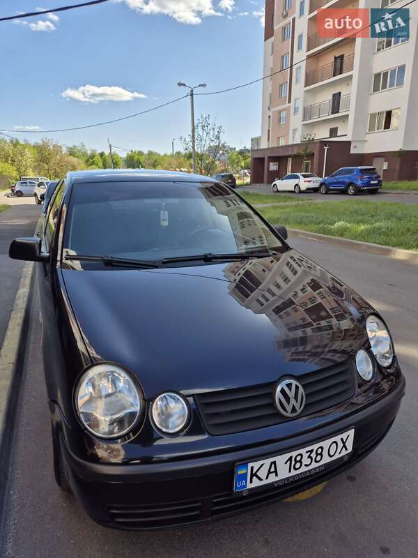 Volkswagen Polo (2004)