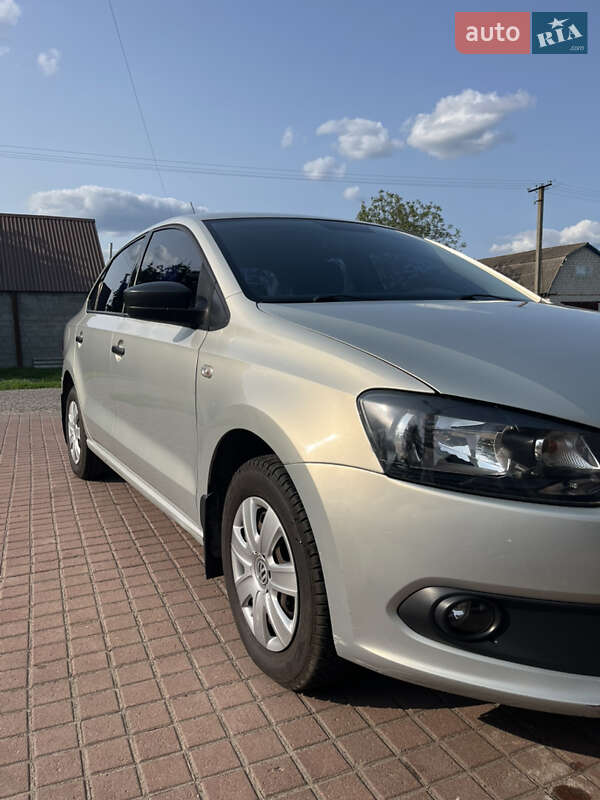 Volkswagen Polo (2011)