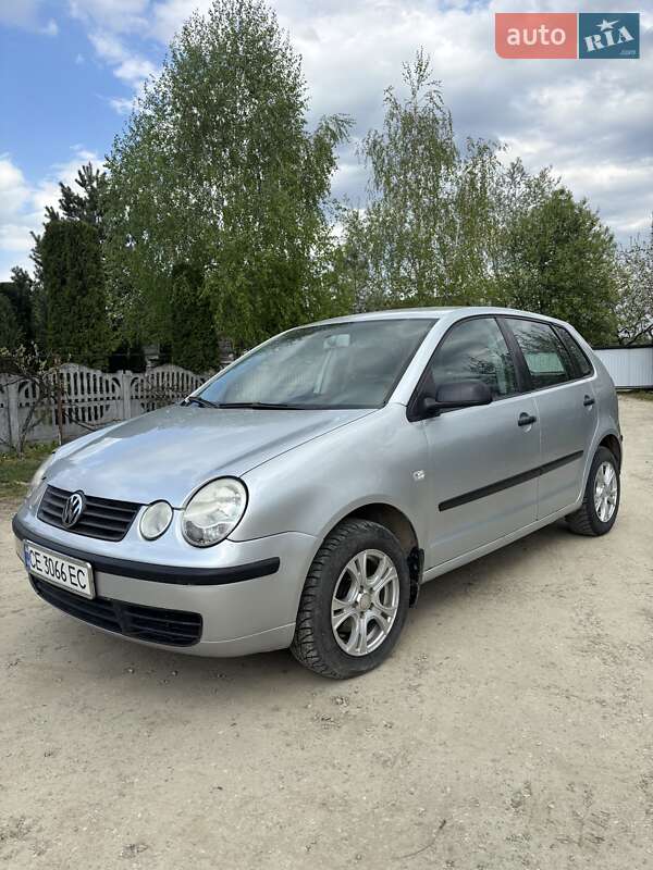 Volkswagen Polo (2003)