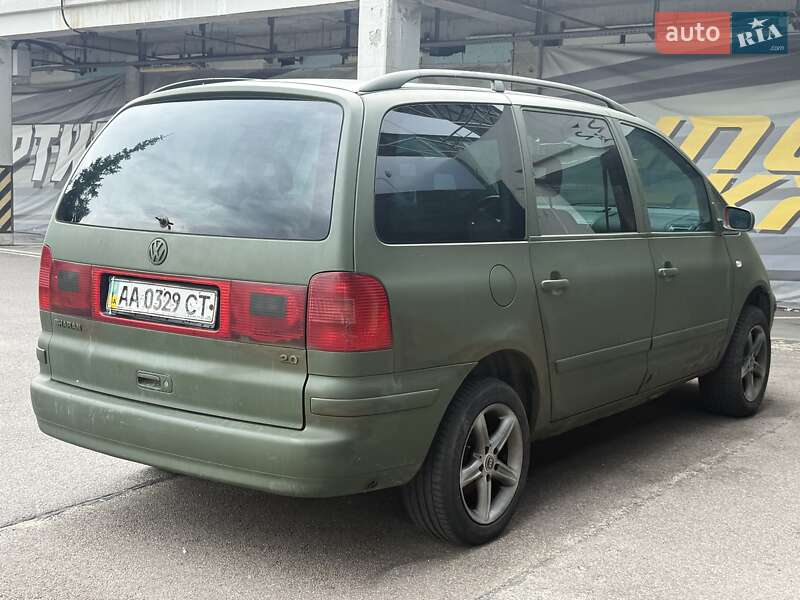 Volkswagen Sharan (2002)