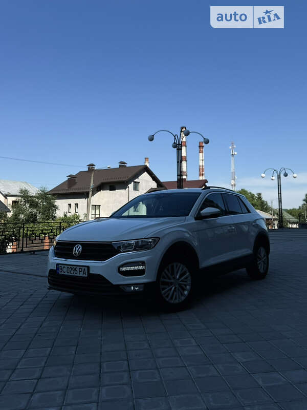 Volkswagen T-roc (2017)