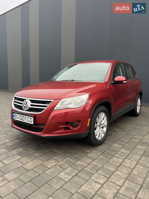 Volkswagen Tiguan (2010)