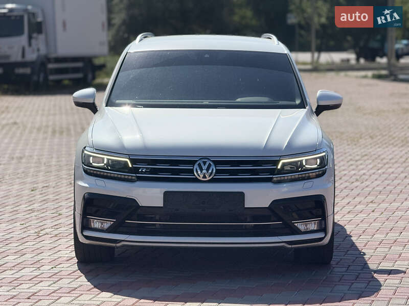Volkswagen Tiguan (2017)